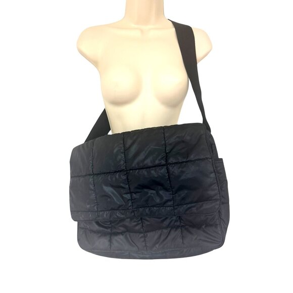 Black Quilted Messenger Gym Shoulder Zip Bag Tote Nylon Puffer Handbag Crossbody - Picture 1 of 6